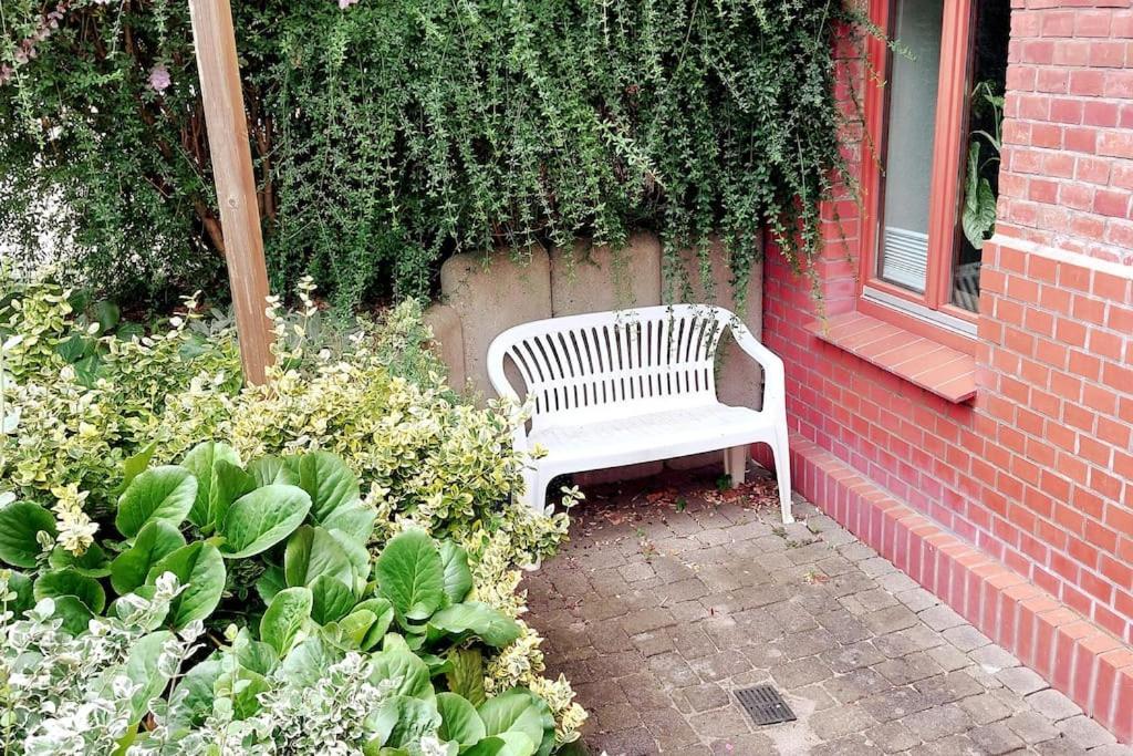 Zentrale Ferienwohnung - Direkt Am See Und Schloss Schwerin  Zewnętrze zdjęcie